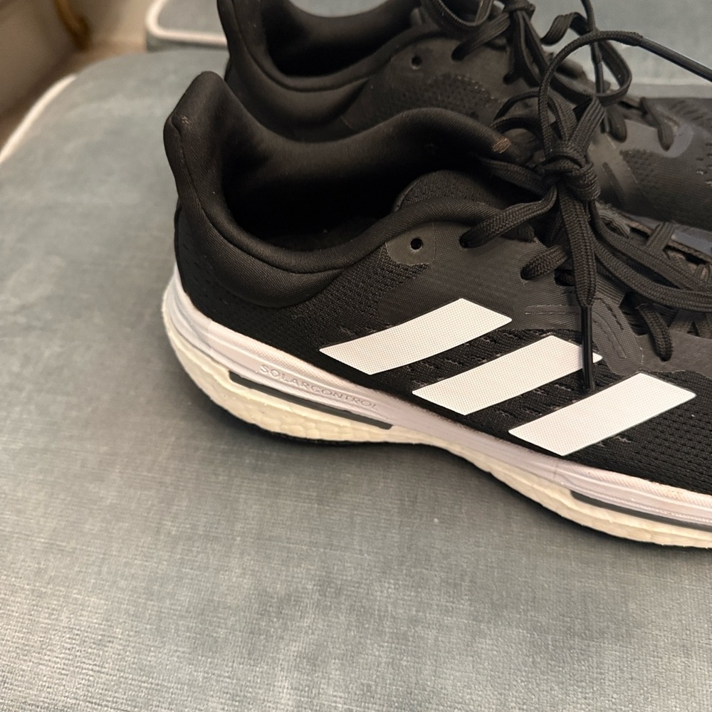 adidas Black and White Athletic Trainers - Picture 4 of 9
